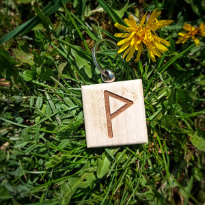 БРЕЛОК ДЕРЕВ'ЯНИЙ КВАДРАТНИЙ РУНА ВУНЬО (KEYRING WOODEN SQUARE WUNYO RUNE)